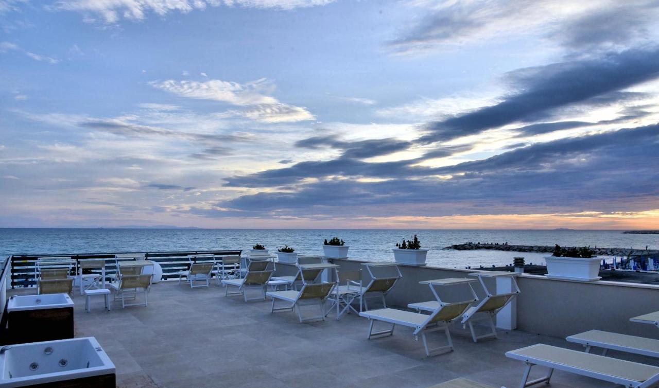 Hotel Cecina Beach Marina di Cecina Esterno foto