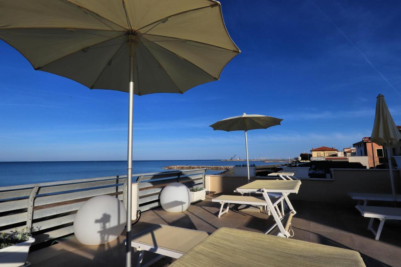 Hotel Cecina Beach Marina di Cecina Esterno foto