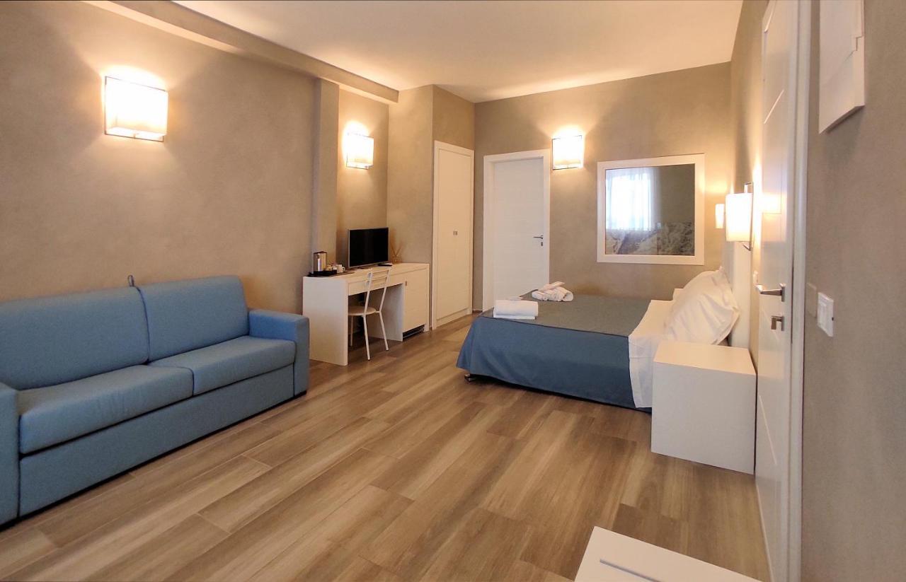 Hotel Cecina Beach Marina di Cecina Esterno foto